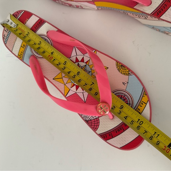 Tory Burch Printed Carved Wedge Flip-flop in Pink Paradise Constellation - Picture 10 of 11